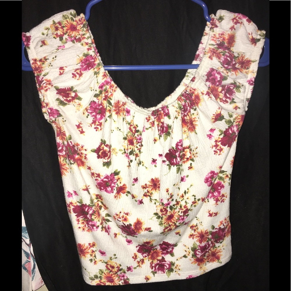 Floral Crop Top (Need Gone Asap)